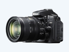 Nikon DSLR D90 camera + 18-200mm VR II