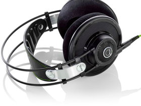 AKG Q 701 Class Premium Headphones - Black | Photo 2