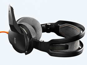 AKG GHS1CAMO Headset - Black