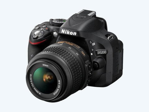 Nikon D5200 DSLR Camera + 18-55 mm VR | Photo 1