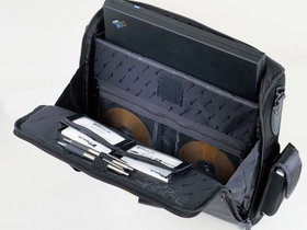 Targus TUL300 15” Ultra-Lite Standard Laptop Case | Photo 3