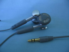Toshiba Gigabeat Earbuds | Photo 3