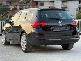 2011 Model Opel Astra Dizel Manuel Vites Station Wagon - Satılık | Fotoğraf 4