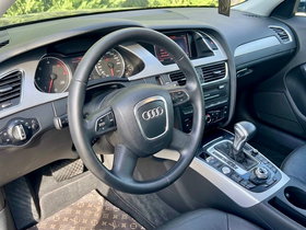 2010 Модел Audi A4 Дизел Автоматски Менувач Седан 250.000 км - На Продажба | Фотографија 4