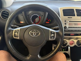 2009 Модел Toyota Urban Cruiser Дизел Рачен Менувач SUV - Кросовер 195.300 км - На Продажба | Фотографија 16