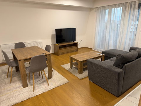 Скопје Центар, 3 Соби, 71 m² Наместен Стан - За Изнајмување | Фотографија 1
