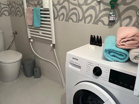 Скопје Центар, 2 Соби, 60 m² Наместен Стан - За Изнајмување | Фотографија 7