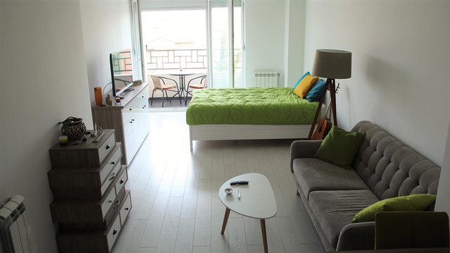 Скопје Центар, 1 Соби, 35 m² Наместен Стан - За Изнајмување | Фотографија 1