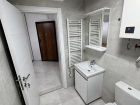 Скопје Центар, 2 Соби, 50 m² Наместен Стан - За Изнајмување | Фотографија 5
