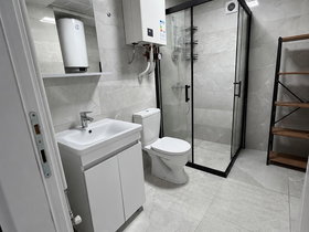 Скопје Центар, 2 Соби, 50 m² Наместен Стан - За Изнајмување | Фотографија 10