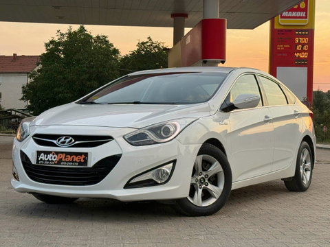 2014 Модел Hyundai i40 Дизел Рачен Менувач Седан 187.120 км - На Продажба | Фотографија 1