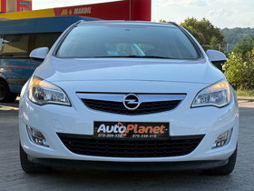 2013 Модел Opel Astra Дизел Рачен Менувач Караван 211.120 км - На Продажба | Фотографија 3