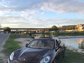 2010 Model Porsche Panamera Benzinë Transmision Automatik Sedan 240.000 km - Në Shitje | Foto 3