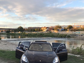 2010 Model Porsche Panamera Benzinë Transmision Automatik Sedan 240.000 km - Në Shitje | Foto 8