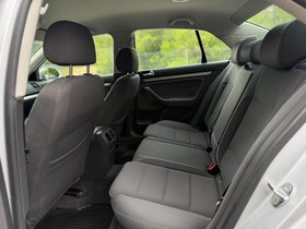 2007 Модел Volkswagen Jetta Дизел Рачен Менувач Седан - На Продажба | Фотографија 10