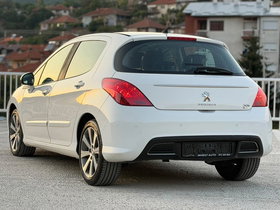 2012 Модел Peugeot 308 Дизел Рачен Менувач Хечбек - На Продажба | Фотографија 4
