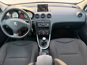 2012 Модел Peugeot 308 Дизел Рачен Менувач Хечбек - На Продажба | Фотографија 10