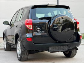 2009 Модел Toyota RAV4 Дизел Рачен Менувач SUV - Кросовер 207.000 км - На Продажба | Фотографија 8
