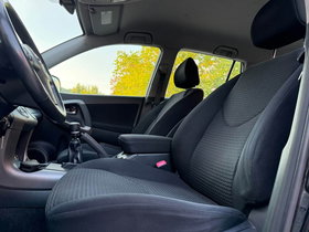 2009 Модел Toyota RAV4 Дизел Рачен Менувач SUV - Кросовер 207.000 км - На Продажба | Фотографија 17