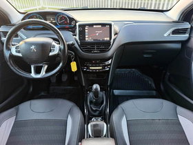 2017 Модел Peugeot 2008 Дизел Рачен Менувач SUV - Кросовер - На Продажба | Фотографија 10