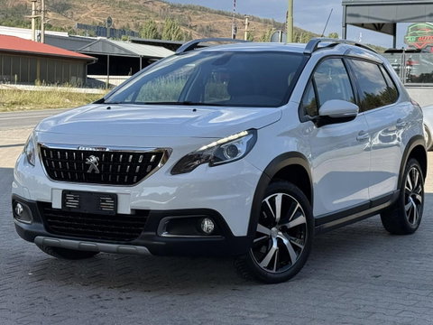2017 Модел Peugeot 2008 Дизел Рачен Менувач SUV - Кросовер 205.700 км - На Продажба | Фотографија 1