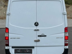 2018 Модел Mercedes-Benz Sprinter Panel Van Дизел Рачен Менувач Панелван - Ван 180.000 км - На Продажба | Фотографија 6