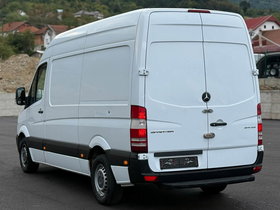 2018 Модел Mercedes-Benz Sprinter Panel Van Дизел Рачен Менувач Панелван - Ван 180.000 км - На Продажба | Фотографија 7