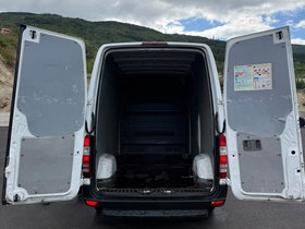 2018 Модел Mercedes-Benz Sprinter Panel Van Дизел Рачен Менувач Панелван - Ван 180.000 км - На Продажба | Фотографија 9