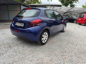 2015 Модел Peugeot 208 Бензин Рачен Менувач Хечбек - На Продажба | Фотографија 3