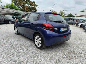 2015 Модел Peugeot 208 Бензин Рачен Менувач Хечбек - На Продажба | Фотографија 4
