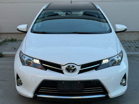 2015 Модел Toyota Auris Дизел Рачен Менувач Караван 247.000 км - На Продажба | Фотографија 2