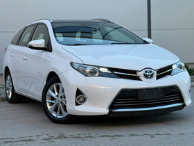 2015 Модел Toyota Auris Дизел Рачен Менувач Караван 247.000 км - На Продажба | Фотографија 3