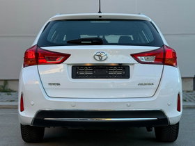 2015 Модел Toyota Auris Дизел Рачен Менувач Караван 247.000 км - На Продажба | Фотографија 8