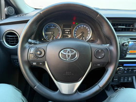 2015 Модел Toyota Auris Дизел Рачен Менувач Караван 247.000 км - На Продажба | Фотографија 15