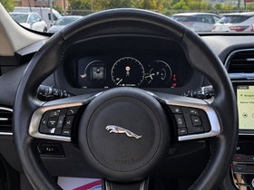 2016 Модел Jaguar F-Pace Дизел Автоматски Менувач SUV - Кросовер 200.000 км - На Продажба | Фотографија 7