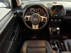 2013 Модел Jeep Compass Дизел Рачен Менувач SUV - Кросовер 118.000 км - На Продажба | Фотографија 9