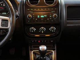 2013 Модел Jeep Compass Дизел Рачен Менувач SUV - Кросовер 118.000 км - На Продажба | Фотографија 18