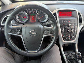 2013 Модел Opel Astra Дизел Рачен Менувач Хечбек 179.800 км - На Продажба | Фотографија 17