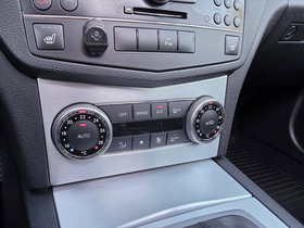 2009 Model Mercedes-Benz C Dizel Transmision Automatik Sedan 220.000 km - Në Shitje | Foto 19